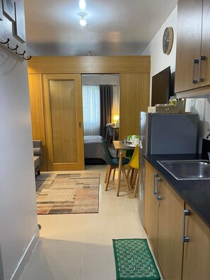 Interior - Shell Residences 11C w/ Wifi netflix is just right infront of Mall of Asia (Pasay City)