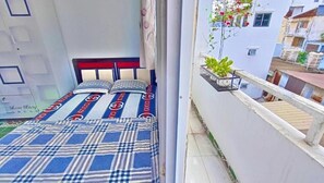 Deluxe Room, Balcony, City View - HV P8 (HO CHI MINH)