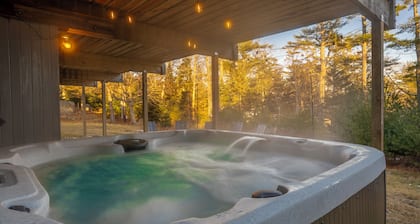 Acadia Adventure, Theater Room, Game Room, Hot Tub, Fire Pit