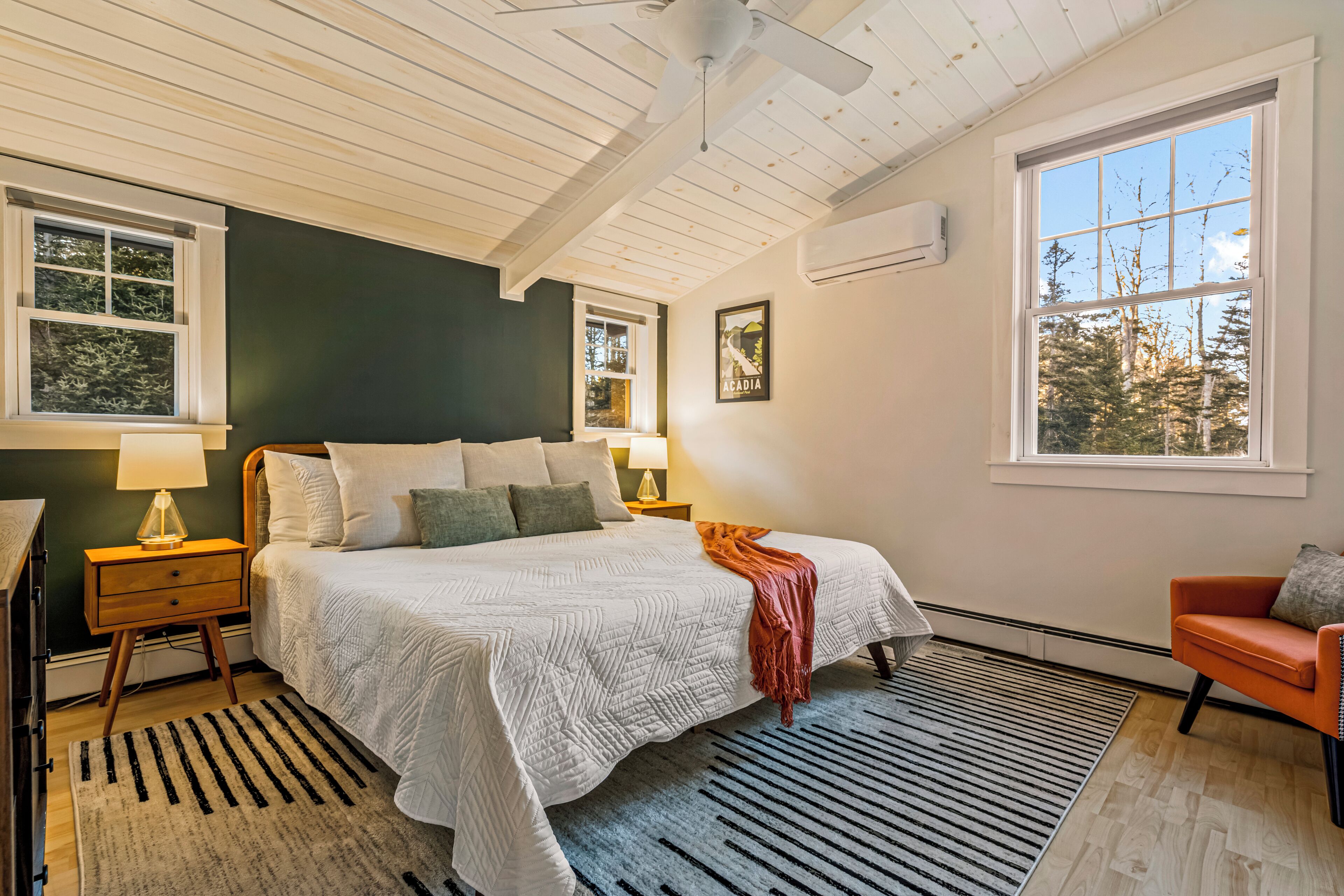 5 bedrooms, iron/ironing board, travel crib, free WiFi