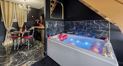 Warm and romantic relaxation area