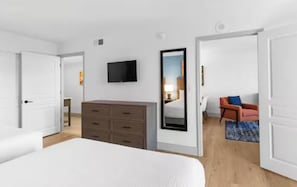 Iron/ironing board, free WiFi, bed sheets