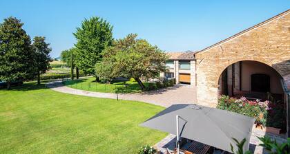 Il Salice is a Country Luxury B&B located within a rural complex