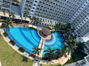 Pool - Shell Residences MOA 14th C 1BR with balcony pool view By darpm (Pasay City)