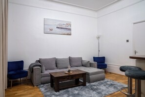 Smart TV - Waterloo | Southbank | Modern 1-Bedroom apartment (London)