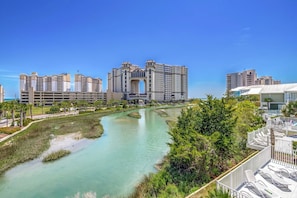 Property grounds - Beach Condo | Pool, Lazy River & Hot Tubs | Walk to Dining (North Myrtle Beach)