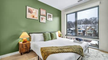 Deluxe Apartment, 1 Bedroom, Non Smoking | Meja, ruang kerja komputer riba, langsir/tirai gelap terus