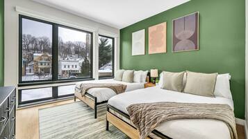 Luxury Apartment, 2 Bedrooms, Non Smoking, 2 Bathrooms | Desk, laptop workspace, blackout drapes, iron/ironing board