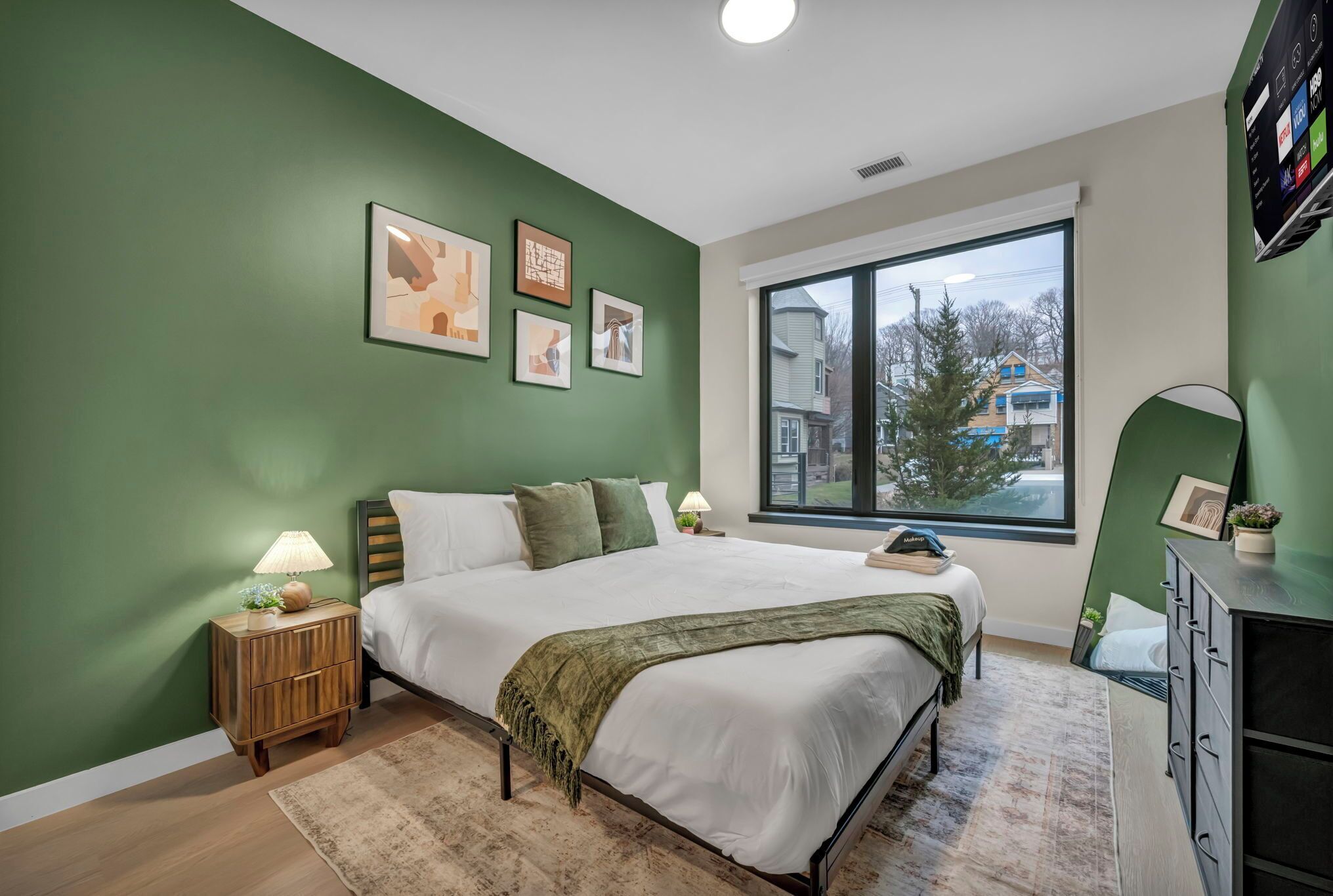 Apartamento ejecutivo, 1 cama de matrimonio grande con sofá cama, no fumadores, cocina | Escritorio, espacio para trabajar con un portátil, cortinas opacas