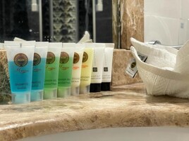 Shower, free toiletries, hair dryer, slippers