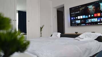 Fer et planche Ă repasser, Wi-Fi, draps fournis