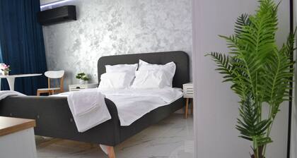 Cozy 1-bedroom apartment in tranquil PiteÈti with AC