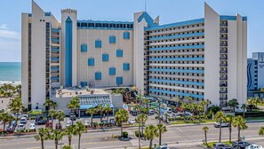 Exterior - 4 Oceanfront Units with Resort Pools, Lazy River & Walk to Pier and Boardwalk (Myrtle Beach)