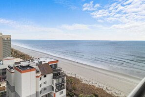 Beach - 4 Oceanfront Units with Resort Pools, Lazy River & Walk to Pier and Boardwalk (Myrtle Beach)