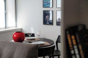 Dining - Suite Magnolia-Stay in the heart of Como (Como)