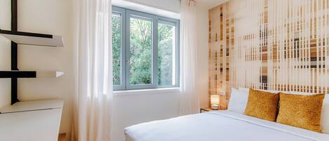 1 soverom, skrivebord, strykejern/-brett og wi-fi (inkludert)