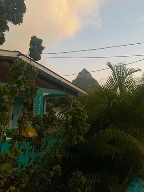 Halaman properti