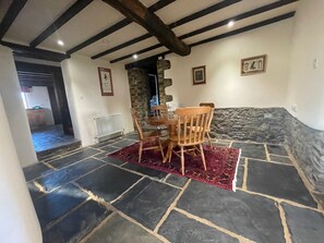 Interior - 16th Century Devon Longhouse, Stunning Views (Winkleigh)