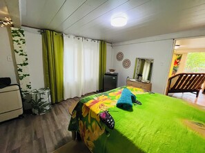 Internet, bed sheets - Caribbean 2 bedroom suite,  Bay view, private dock, main floor. (Bocas del Toro)