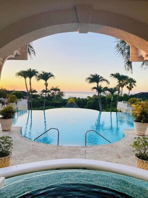 Unclassified image, 2 of 31, button - Sugar hill resort, St James on the platinum coast (Mount Standfast)