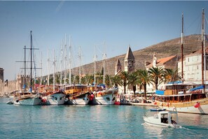Marina - Apartments Mia with new whirlpool from 2026 and 7 minutes walk from the beach (Okrug Gornji)