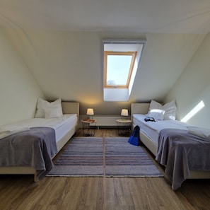 3 bedrooms, iron/ironing board, travel cot, free WiFi