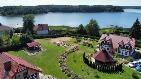 Property grounds. Dom Babci Haliny blisko jeziora i lasu