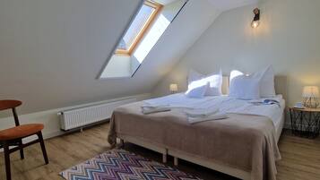 3 chambres, fer et planche à repasser, lit parapluie, Wi-Fi gratuit