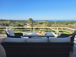 Outdoor dining - Sunset Apartment by Sesimbra Sun Sea (Sesimbra - Zambujal de Baixo)