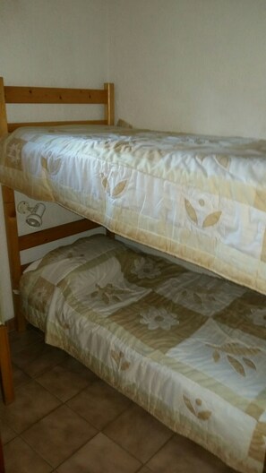 2 bedrooms - Duplex T3 Les Angles 66210 4 sleeps 400m from the slopes (Les Angles)