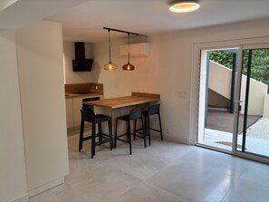 Dining - 2/4-PERSON APARTMENT BY THE SEA (Saint-Raphaël)