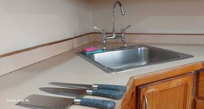 Port of Spain City Studio | Central Location | AC | WiFi | Trinidad