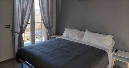 House in the heart of Langhe surrounded by greenery with 5 beds wifi free