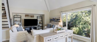 3-5 Min walk to Seabrook beaches with Golf & Lagoon views! Amenity Card included