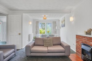 Télévision, cheminée