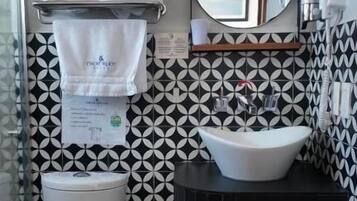 Standard Single Room | Bilik Mandi | Pancuran mandi, pengering rambut, tuala disediakan, sabun