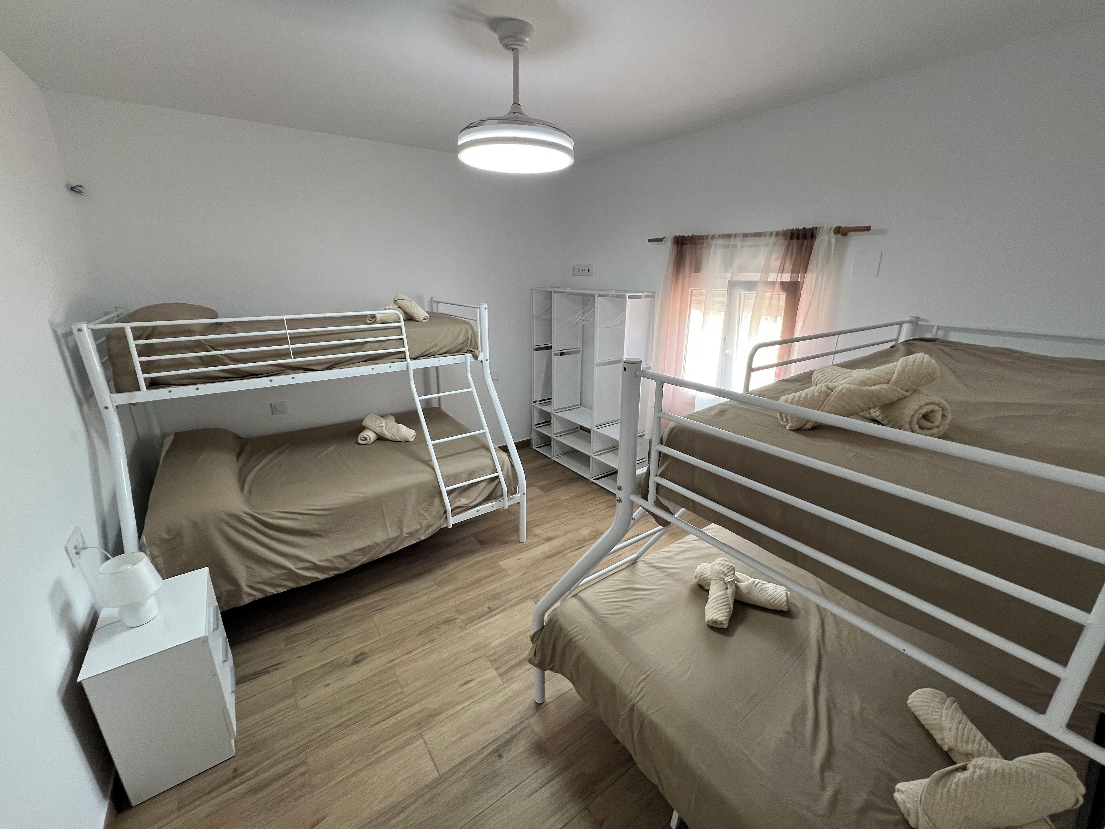 2 Schlafzimmer, Bügeleisen/Bügelbrett, Internetzugang, Bettwäsche