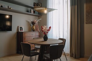 Dining - Floris Apartment (Catania)