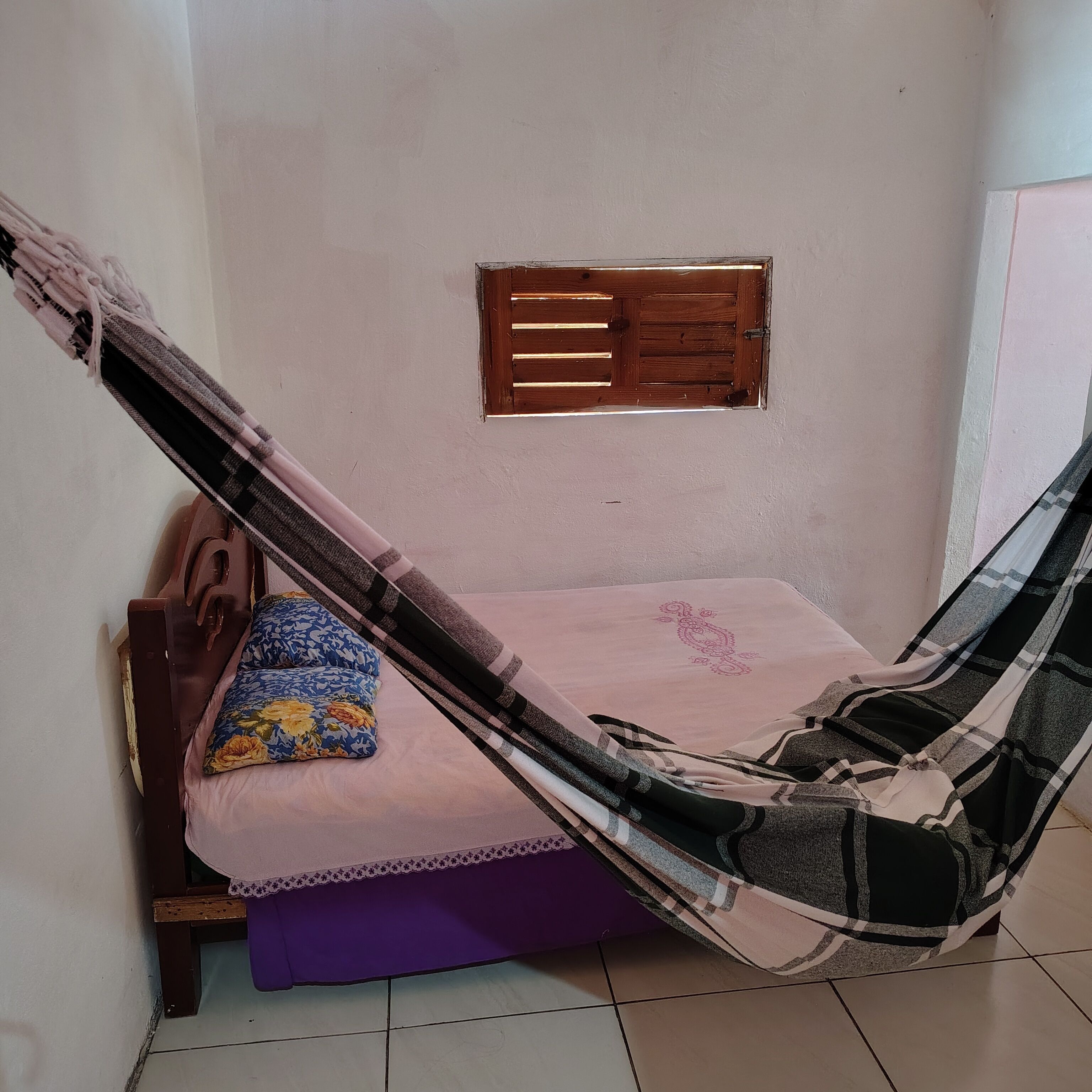 3 makuuhuonetta, Wi-Fi