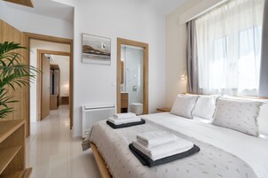 Caja de seguridad en la habitación y escritorio 