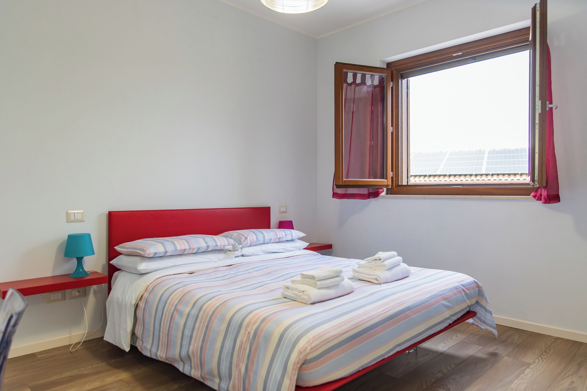 Bügeleisen/Bügelbrett, WLAN, Bettwäsche