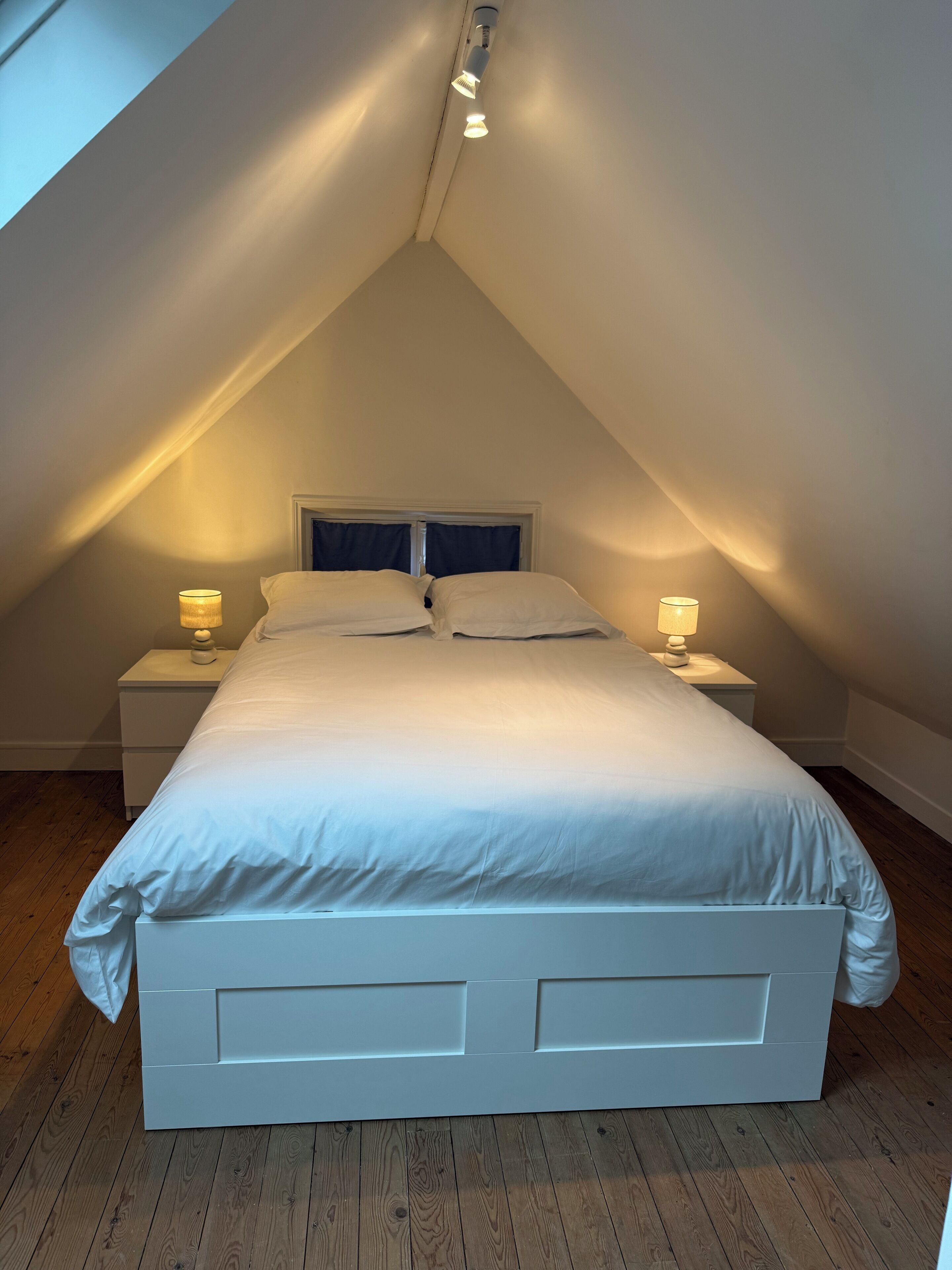 1 habitación y ropa de cama 