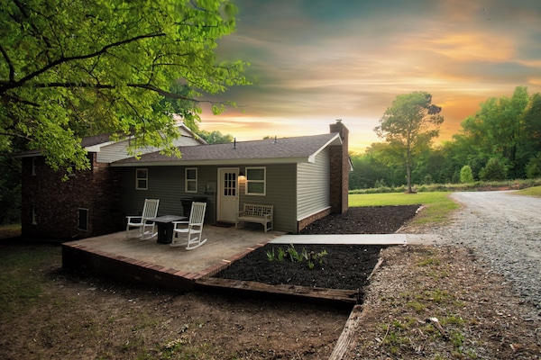 The house is situated perfectly for amazing sunset viewing!