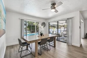 Dining - Private Sarasota Oasis with heated pool & 10 minutes to Siesta Key (Sarasota)