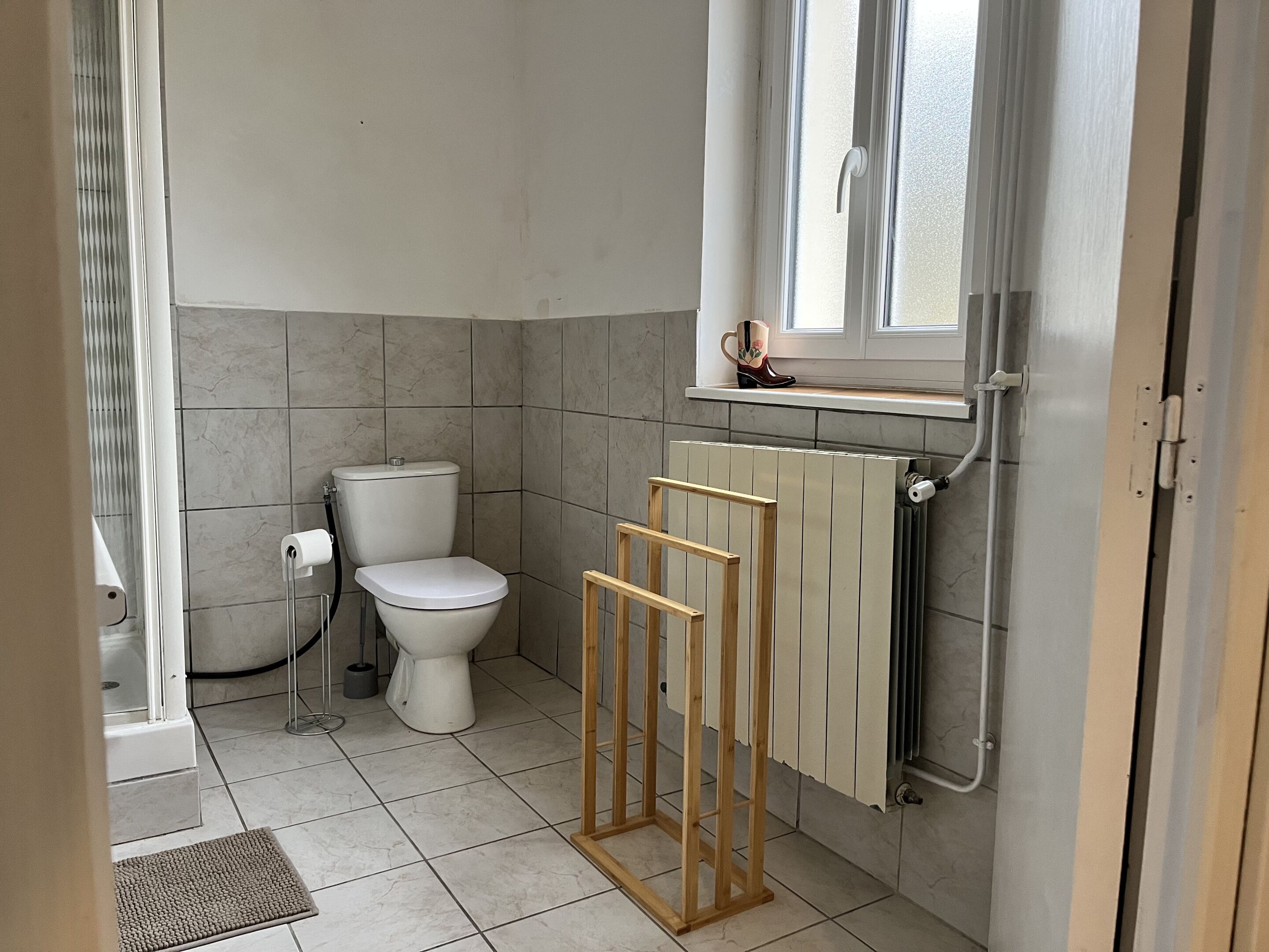 Suite, mit Bad, Gartenblick | Bügeleisen/Bügelbrett, kostenloses WLAN