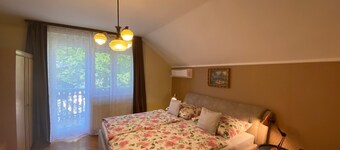 Cozy 2-room apartment in the center of Hévíz. Family & dog friendly +parking lot