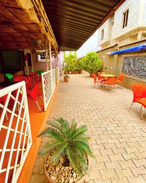 Family Room, Balcony, City View | Outdoor dining - Adna Hotel (Lagos)