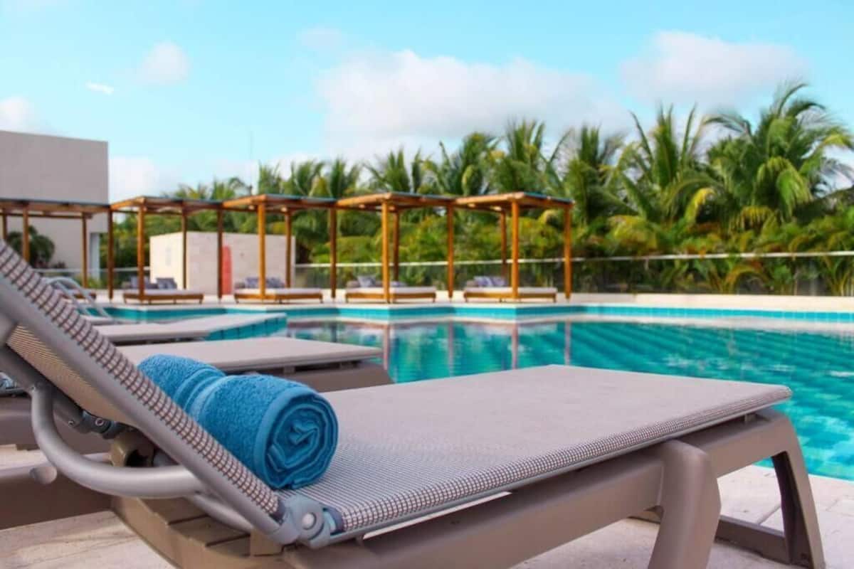 House, 3 Bedrooms, Balcony, Beachside | Pool