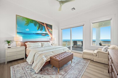 BRAND NEW Beachfront House•Amazing OceanViews•Elevator•BestLocation Galveston!