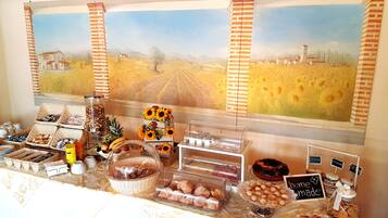 Free daily buffet breakfast